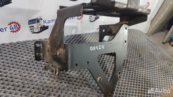Кронштейн осушителя для камаз 5490