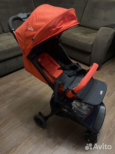 Продам прогулочную коляску