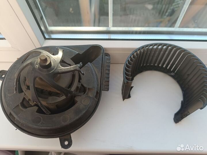 Мотор печки Mercedes Benz vito638