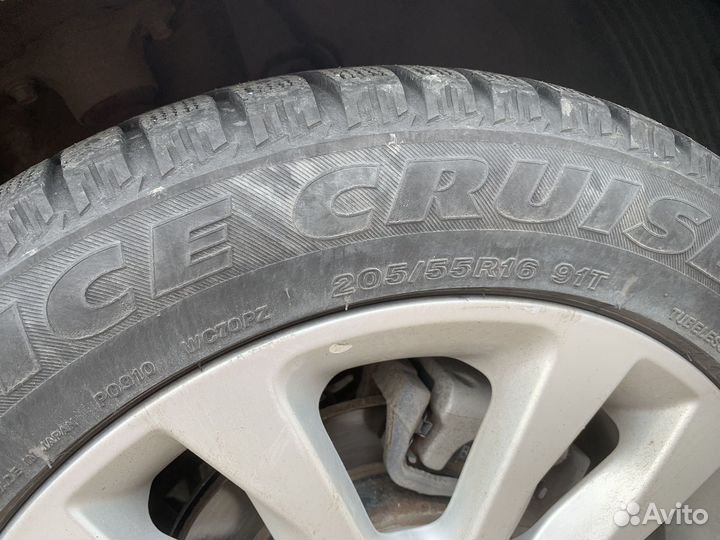 Bridgestone Ice Cruiser 7000S 205/55 R16