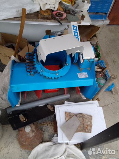 Роторный снегоуборщик для мотоблока