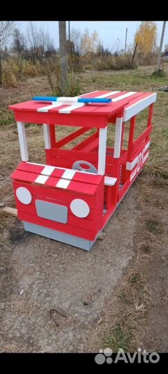 Машинка, паровозик, столик