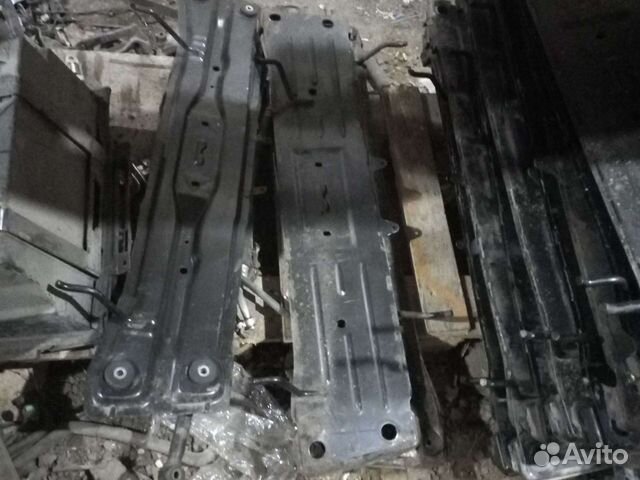 Suzuki grand vitara 3 траверса кпп