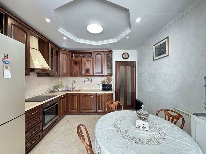 2-к. квартира, 61 м², 7/25 эт.