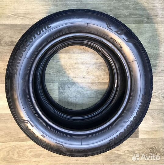 Bridgestone Alenza 001 225/60 R17