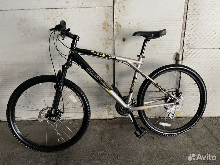 Велосипед GT рама M