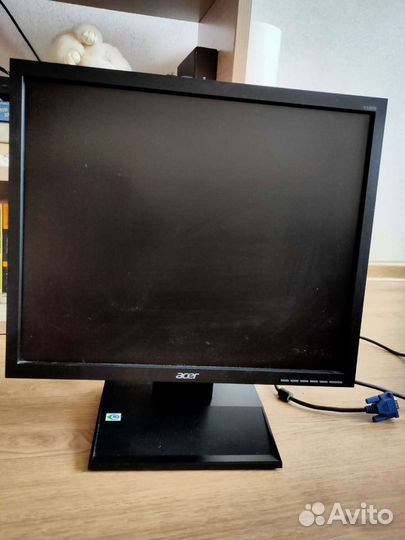 Монитор acer v193