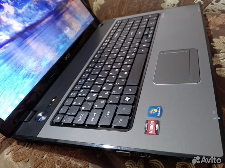 Ноутбук acer 4-ядерный процессор AMD память 8гб