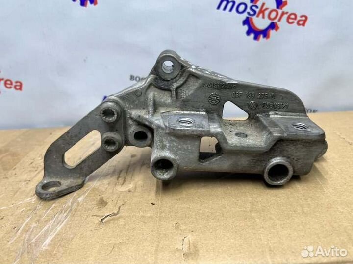 Кронштейн двигателя передний правый Skoda Yeti 1.2