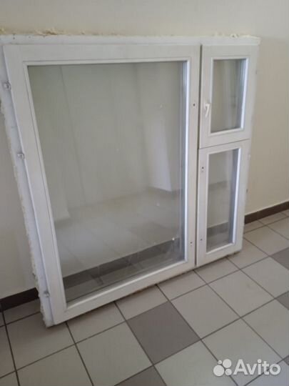 Оконный блок бу (147х145 см) двухкамерный пакет