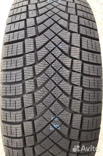 Pirelli Ice Zero FR 225/55 R17 101H
