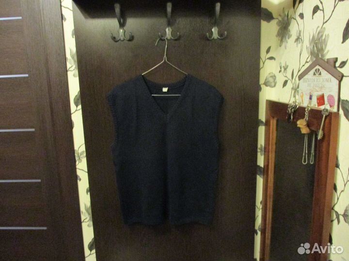 Безрукавки вязаные мужские