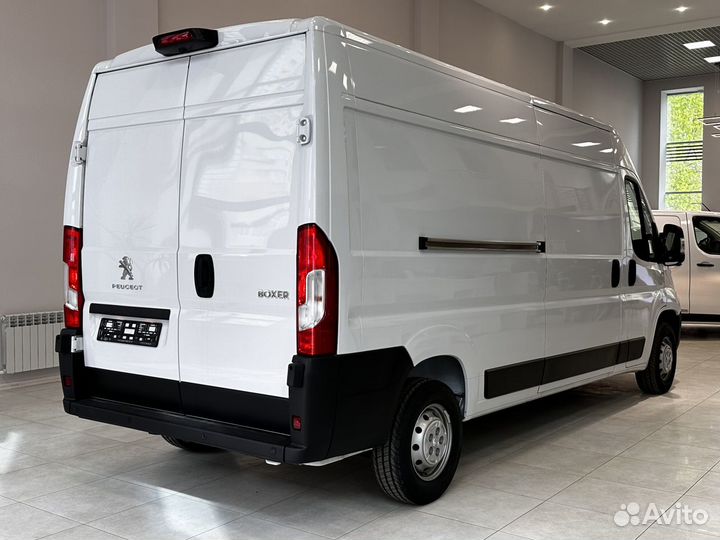 Peugeot Boxer цельнометаллический, 2023