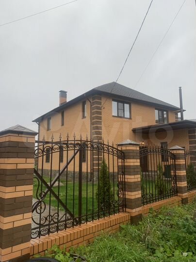 Коттедж 239 м² на участке 13 сот.