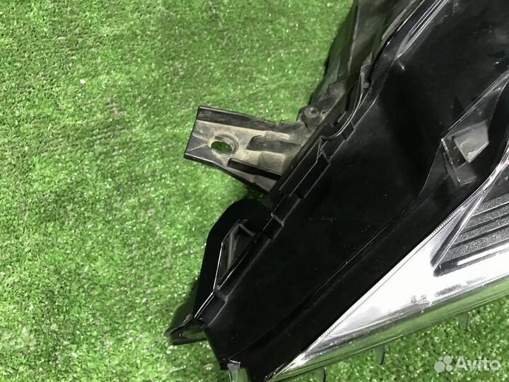 Фара левая Lexus RX200t/RX300/RX350/RX350L/RX450h