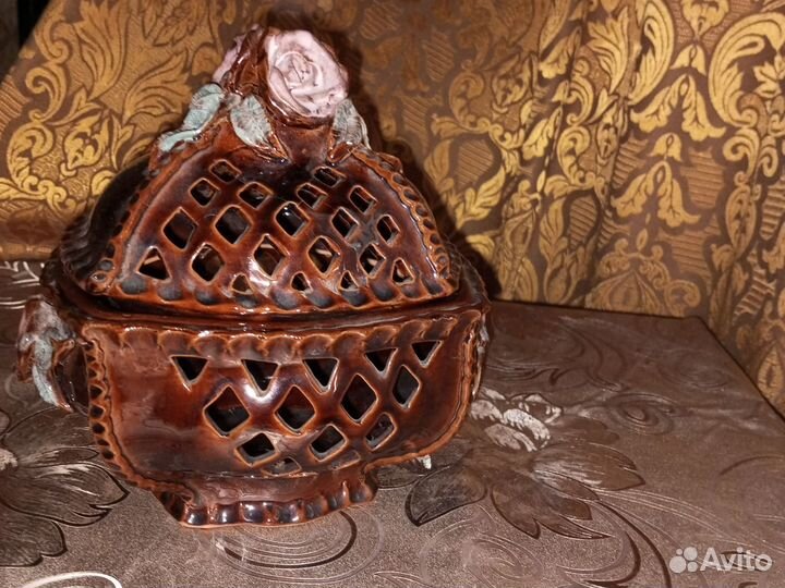 Ваза конфетница (шкатулка) керамика