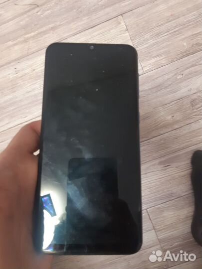 Samsung Galaxy A30, 4/64 ГБ