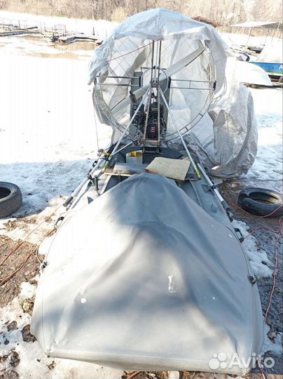 Аэролодка маневр 360