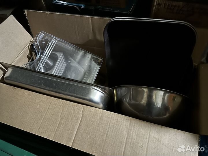 Бокалы стаканы посуда шампуры чайники миски