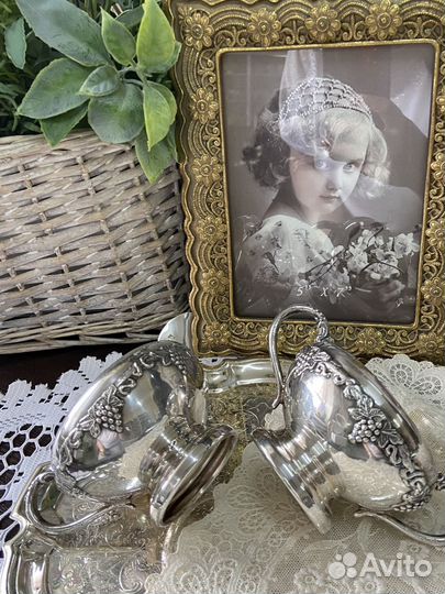 Сахарница и молочник серебрение Англия