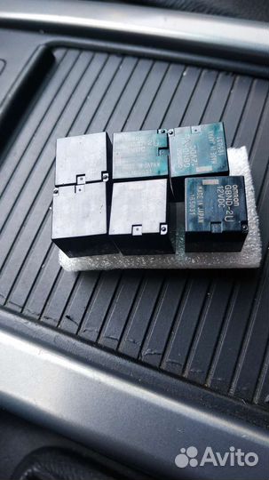 Реле блока ручника BMW E70