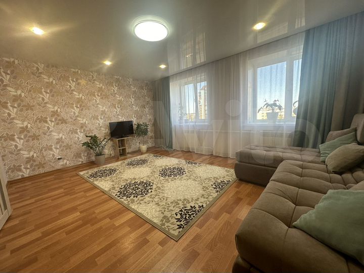 3-к. квартира, 90 м², 10/16 эт.