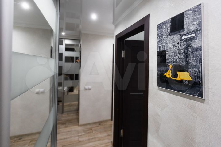 2-к. квартира, 53 м², 4/9 эт.