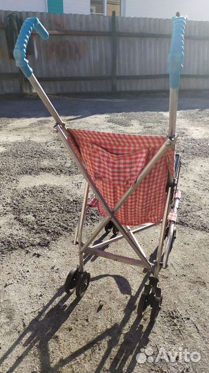 Продается летняя прогулочная коляска трость