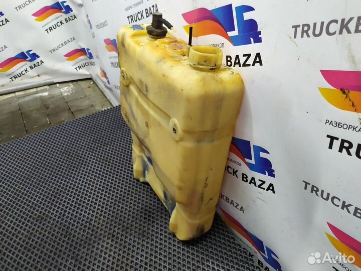 Бачок омывателя Renault Magnum