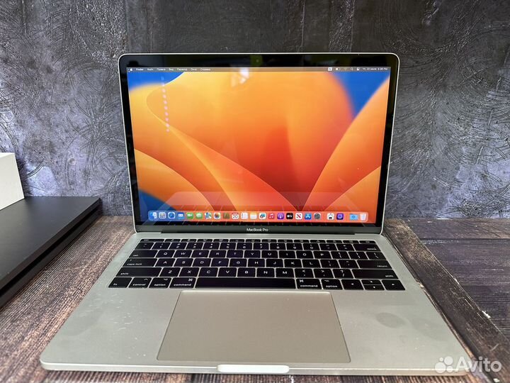 MacBook Pro 13 2017 i7/16gb/256gb