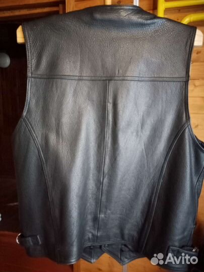 Жилетка кожаная мужская