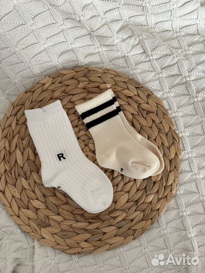 Носки стильные детские новые с буквой N