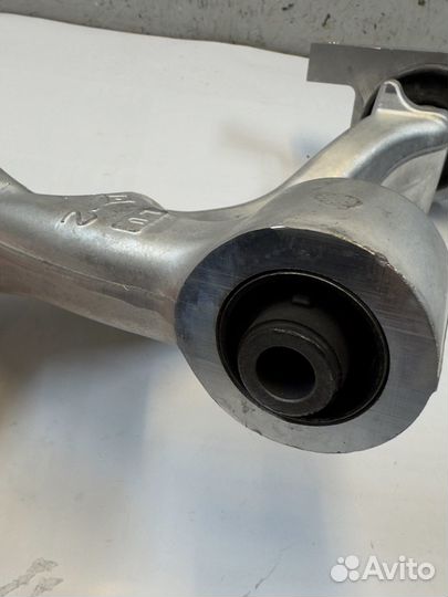 Рычаг подвески передний левый Infiniti M35/M45 Y50