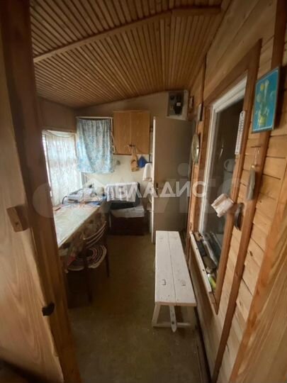 Дом 25,2 м² на участке 6 сот.