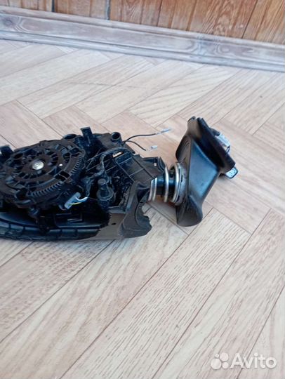 Продам привод бокового правого зеркала на запчасти