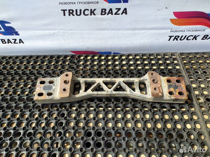 1743442 Тварерса над кпп Scania 5-series