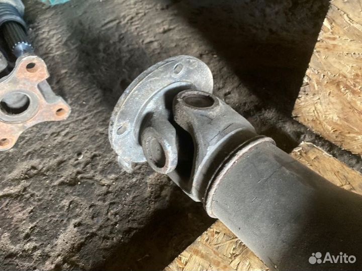 Карданный вал Volkswagen Lt 2.5 AVR/ANJ 2003