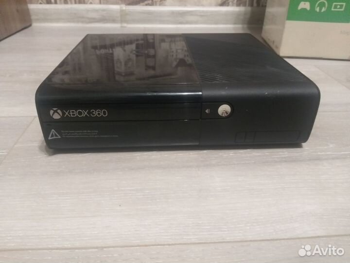 Xbox 360 E 250 gb