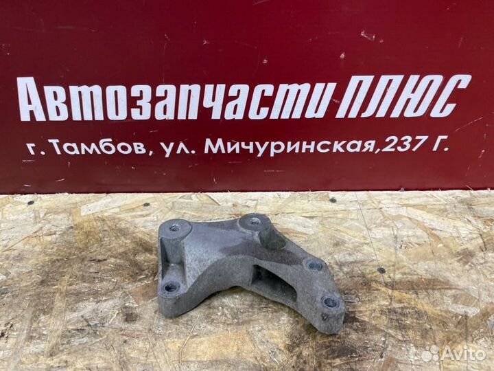 Кронштейн кпп Opel Corsa