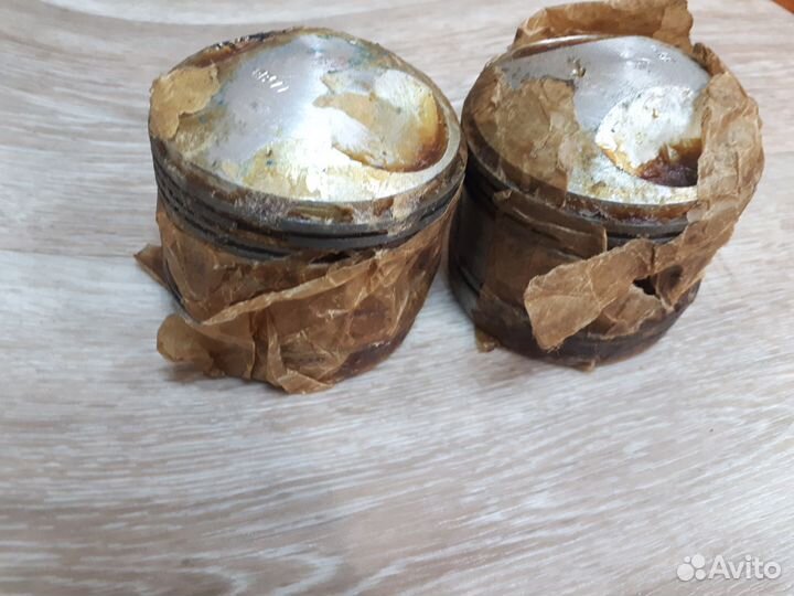 Поршня мотоцикл днепр,новые с кольцами