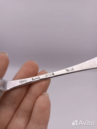 Ложка столовая Англия, серебро 925 проба, вес 52,6