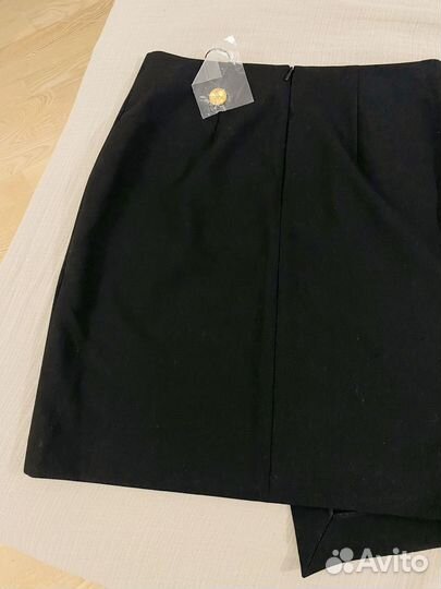 L / новая юбка Lime