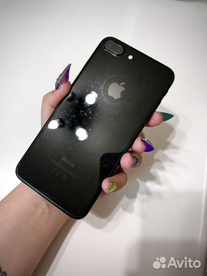 iPhone 7 plus +адаптер питания +2 запасных стекла