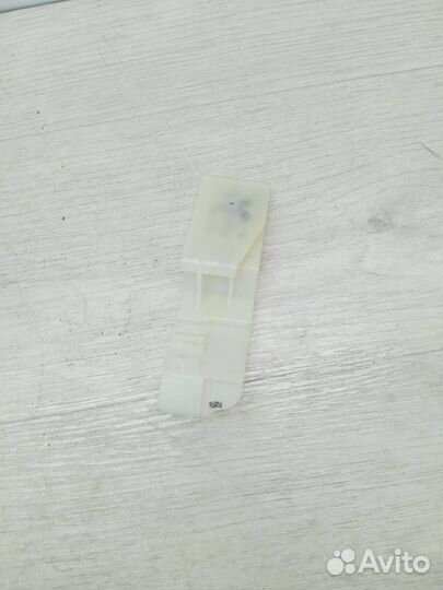 Кронштейн (крепление) правый BMW 5 G30/G31