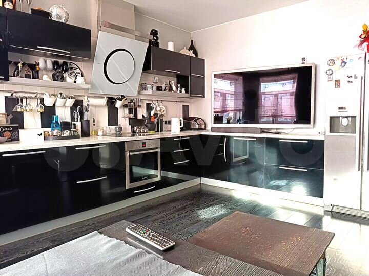 3-к. квартира, 95,1 м², 2/4 эт.