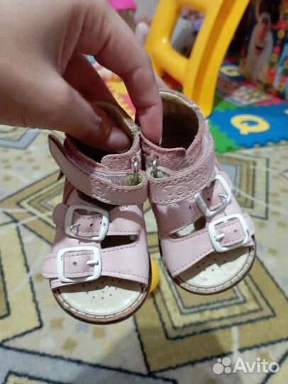 Сандалики для девочки