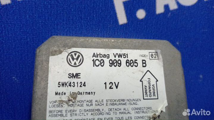 Блок управления airbag Volkswagen Passat B5 седан