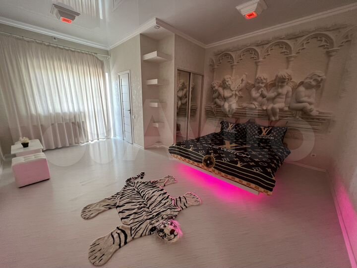 Гостиница, 280 м²