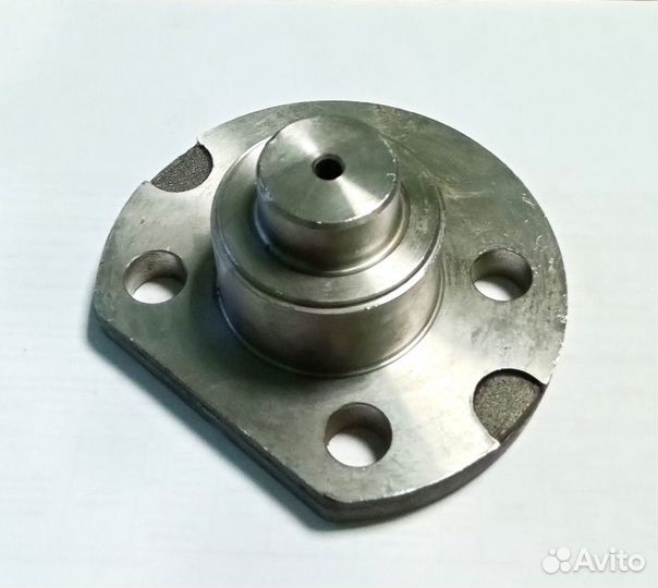 Шкворень поворотный нижний 130632