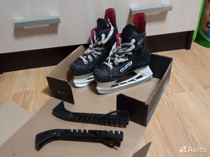 Хоккейные коньки bauer